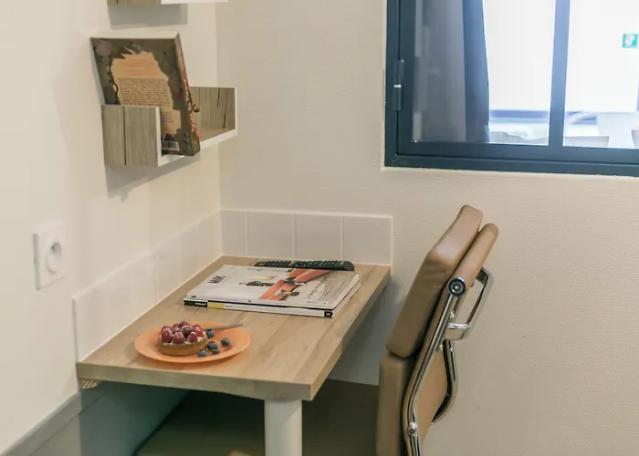 Ws Tour Eiffel - Nicolo * Paris