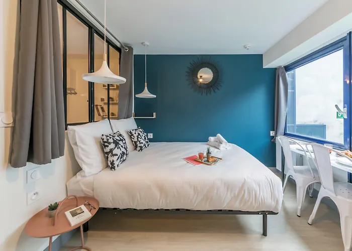 Ws Tour Eiffel - Nicolo * Paris